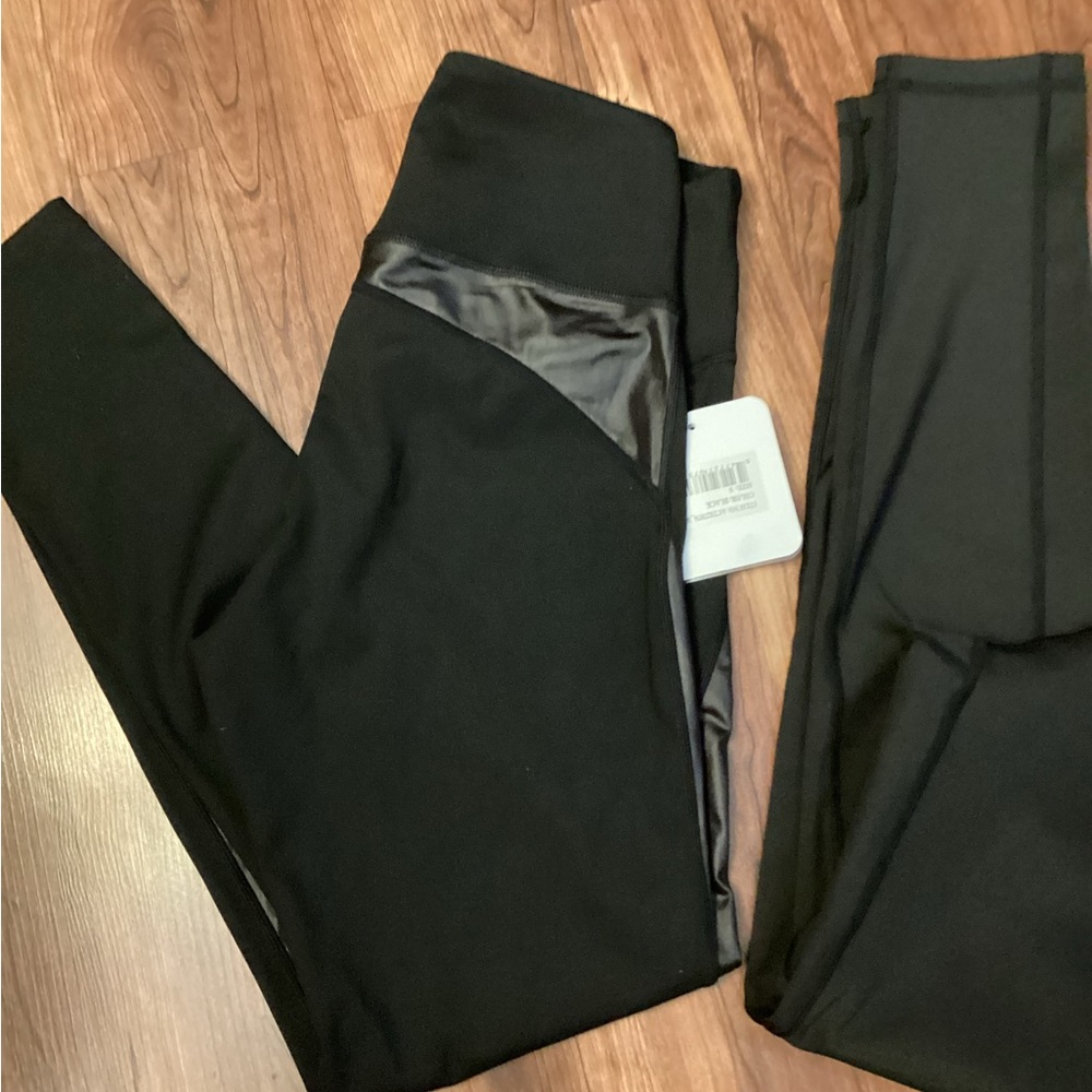 YELETE LEGGING LOT NWT